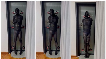 【自缚小伪娘】睡前的罚站 带上乳胶头套蒙上双眼塞上口塞