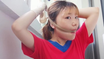 【朦胧工作室】女孩展示多层丝袜堵嘴套头