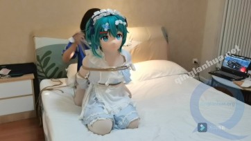 【药药十七鱼】缚手少女和她的娃娃