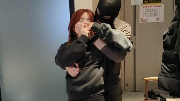 【睡美脚】入室迷晕娜娜【三】|昏迷横抱|翻白眼|肉丝|扛|居家私服|揉x|抚摸|氯仿