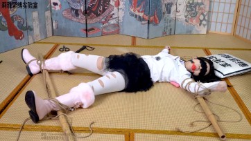 【莉雅】独居少女的劫难（一） DID/SP/紧缚/吊缚/白丝/靴子/蛋蛋/棒子