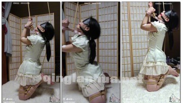 【夜鸣狐】【跪缚】【颈手枷】【挣扎】【口球】【双视角】定拍转公映。小狐被颈手枷高吊在横梁上、还被绳师调戏折磨，努力挣扎却无法反抗