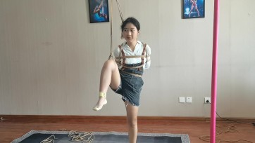 【一绳所爱】玉洁初次体验悬吊