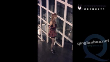 【BadCat】【梦幻联动】夜城老师来工作室 深夜cos明日香 体验捆绑戴脚镣 在市中心外出