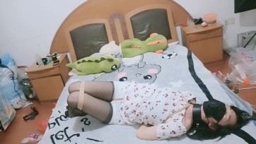 【默默原创】调教凌辱小姑娘