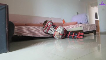 【CD伪娘小诡的自缚】蛇皮的逃跑计划