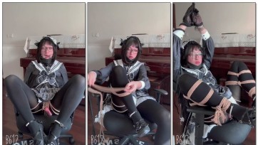 【大小姐】在上课的大小姐想被调教！m腿捆好口枷一戴，嘴里含着不明液体。