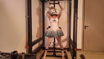 【凛凛蝶】《琳妮特足尖鞋轧带强制踮脚》-海砂— 拘束架放置 龙门架强高踮脚