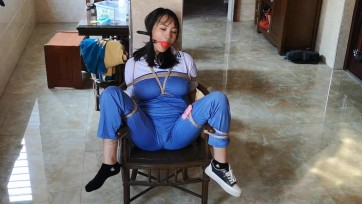 【clz原创】橘子学生装，红色口球全身固定在椅子上