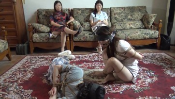 【胜景影视】《大姐大落难》 下集 表姐为了给表妹报仇，设计在交易的时候把大姐大给堵嘴捆绑充当肉票给卖了