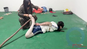 【媚娘工作室】学生妹的痛苦直臂紧缚调教